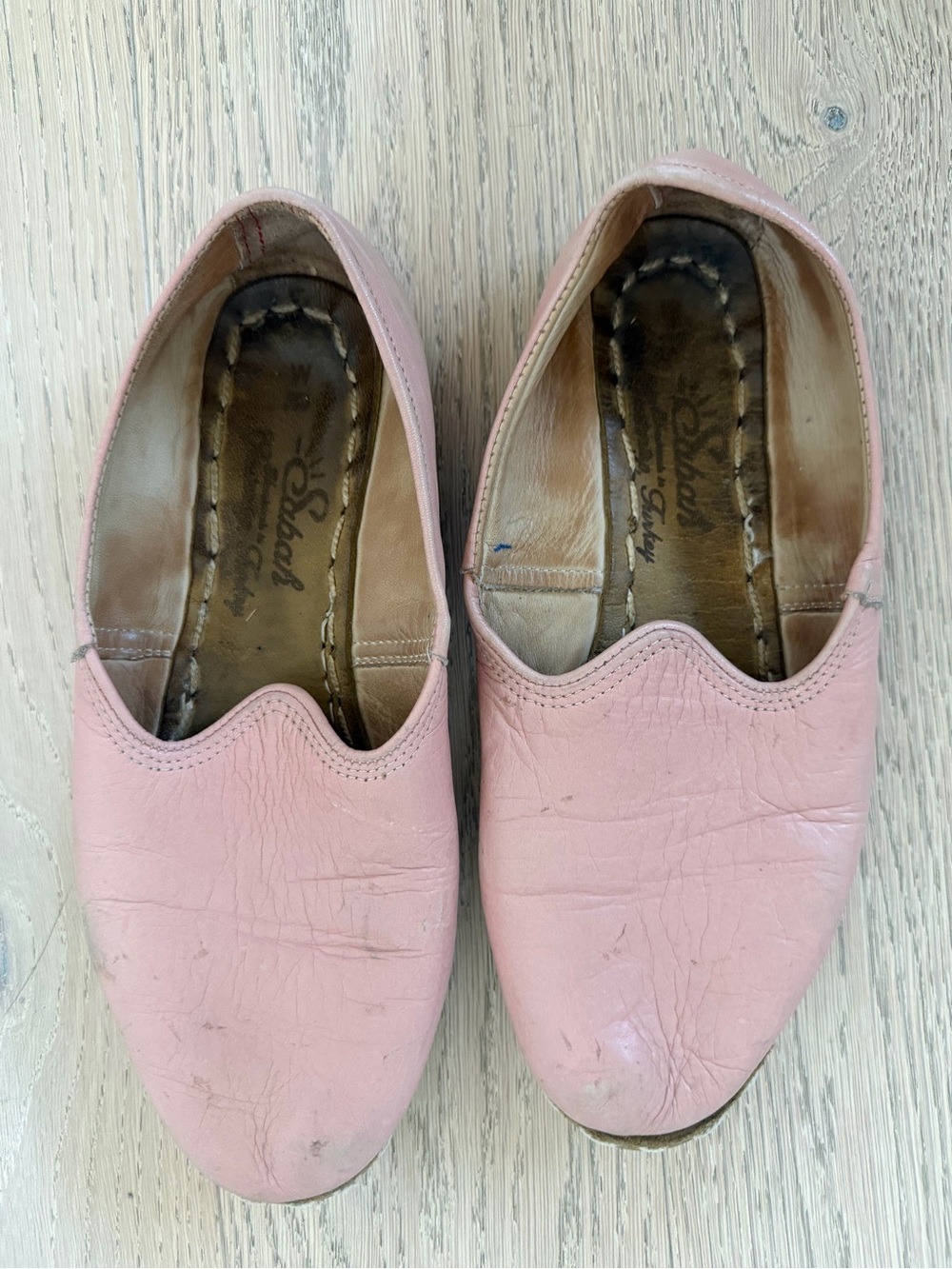 Sabah Pink Leather Slip-On Flats